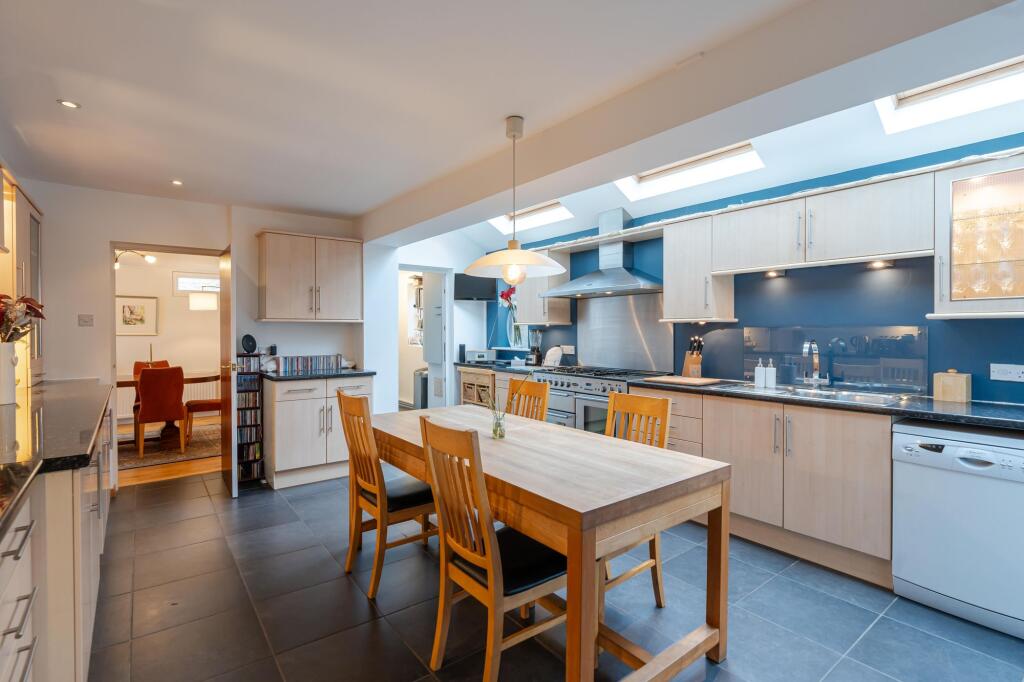 Kitchen / Breakfast Room