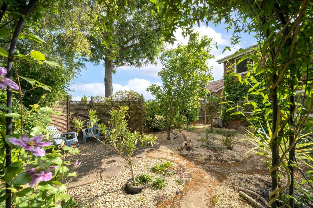 1300560-5-683d98b42ae81