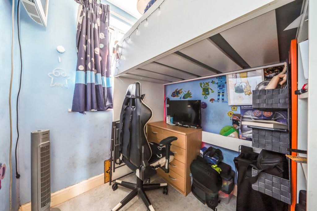 1333713-15-6891f3...