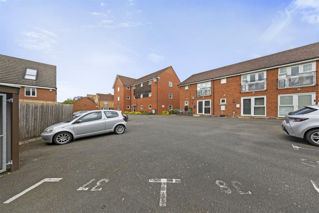 14ButtertonGardensWeb04a.jpg