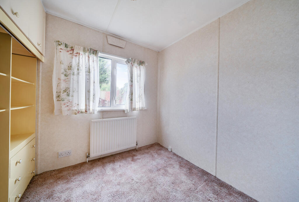 1380688-11-6911d9...