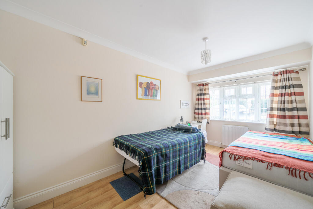 1339876-6-689c6ec...