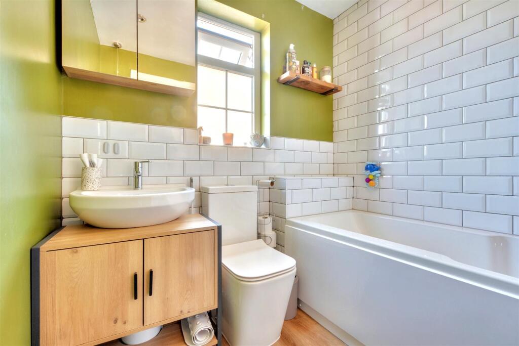 Bathroom.jpeg