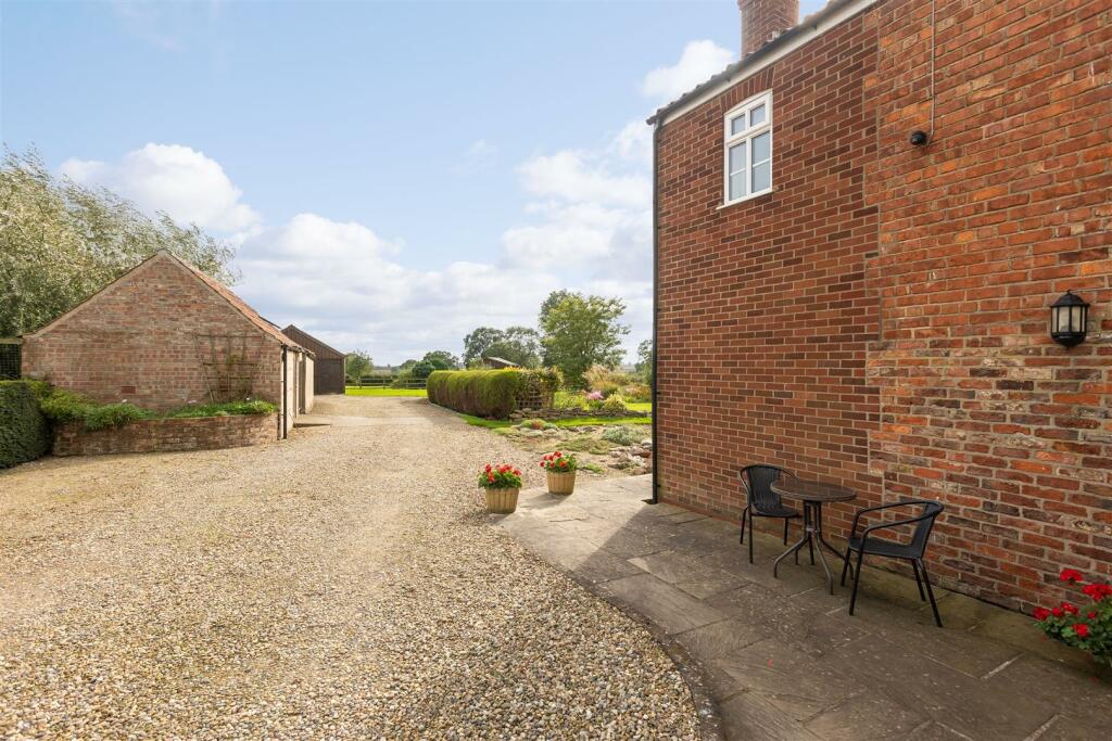 Cherry Tree Cottage External-2.jpg