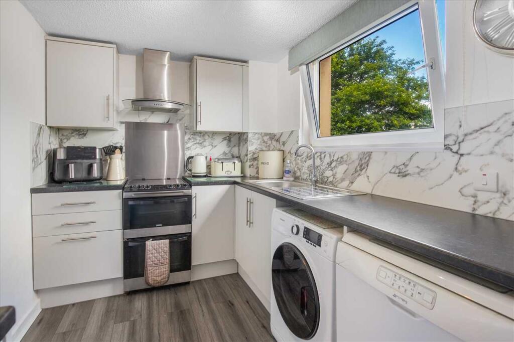 Kitchen (1)