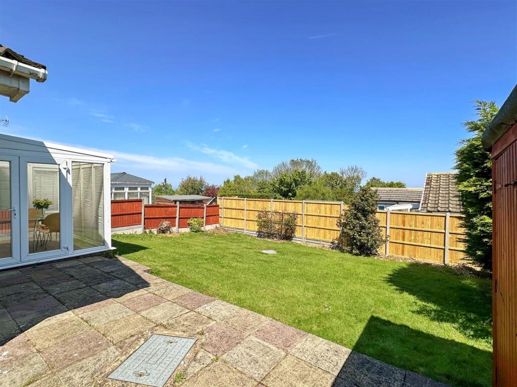 Garden 1-18124558.jpg