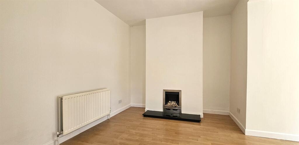 Dining Area.jpg