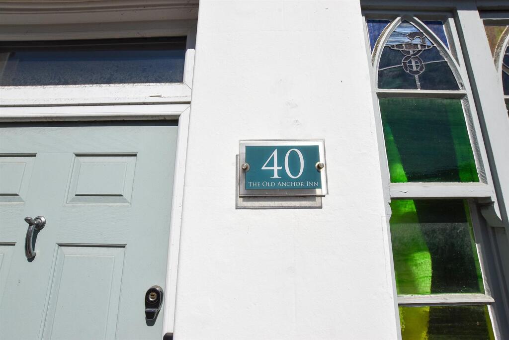 The Old Anchor Inn.jpg