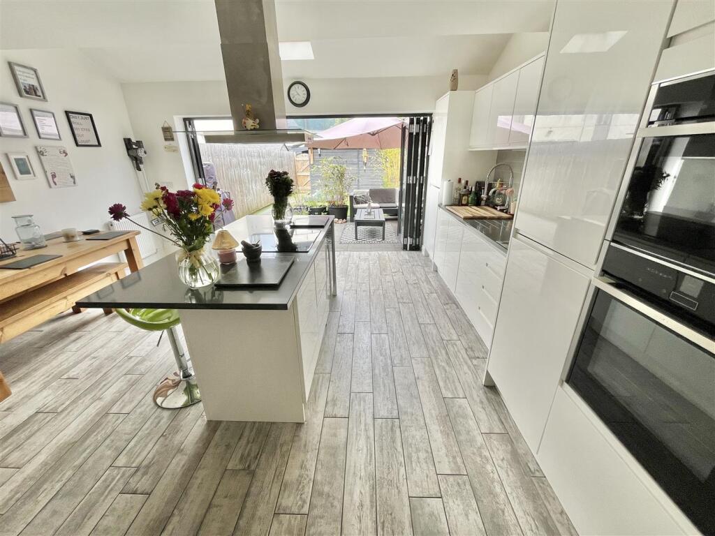 Open Plan Living Dining Kitchen