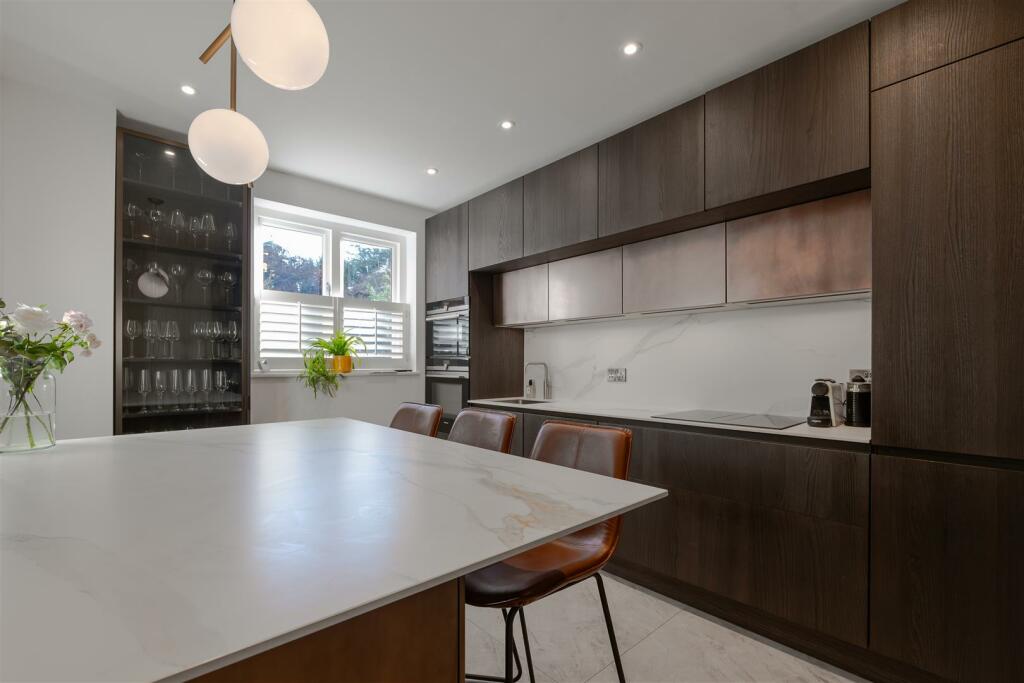 kitchen-1.jpg