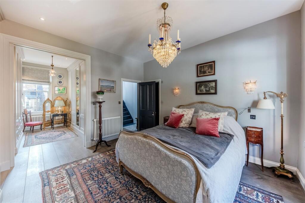 Principal Bedroom
