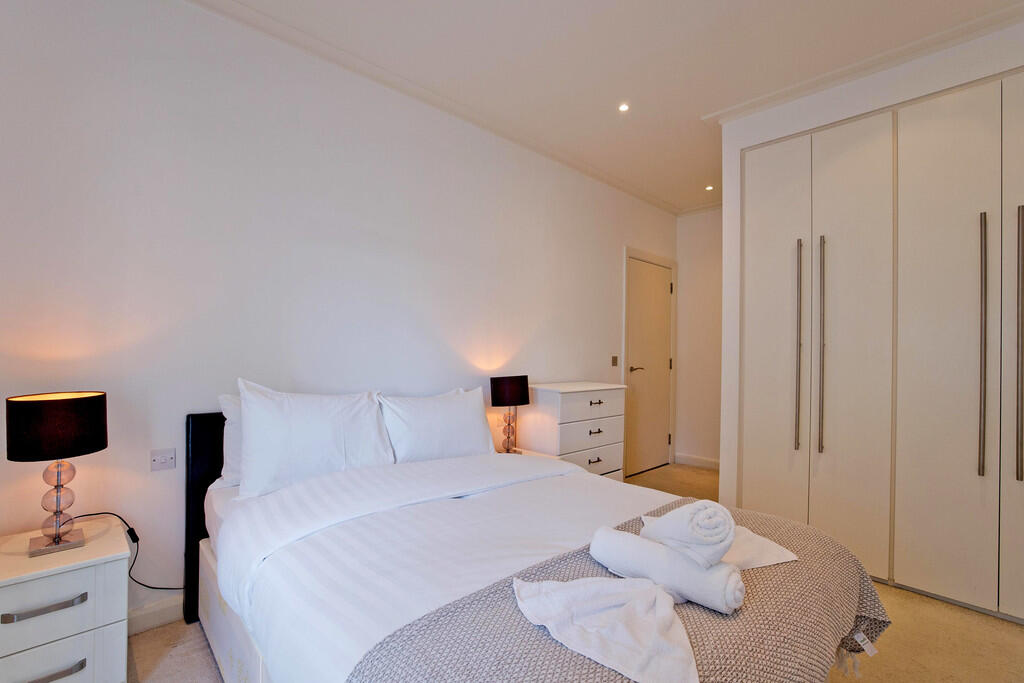 Discovery 114-405...