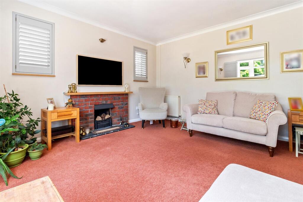 Offington Drive 86-007.jpg