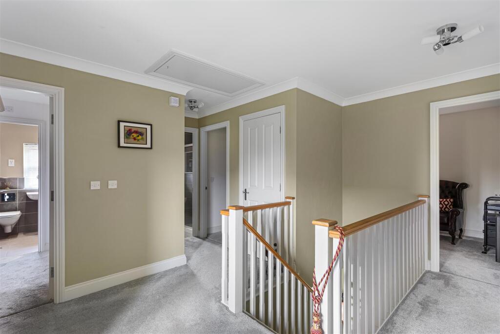 4_Farefield_Close_79.jpg