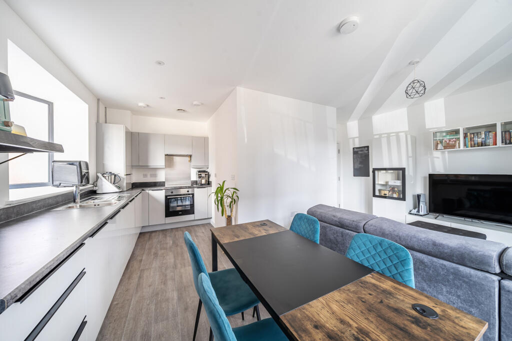 1353188-9-68d1537...