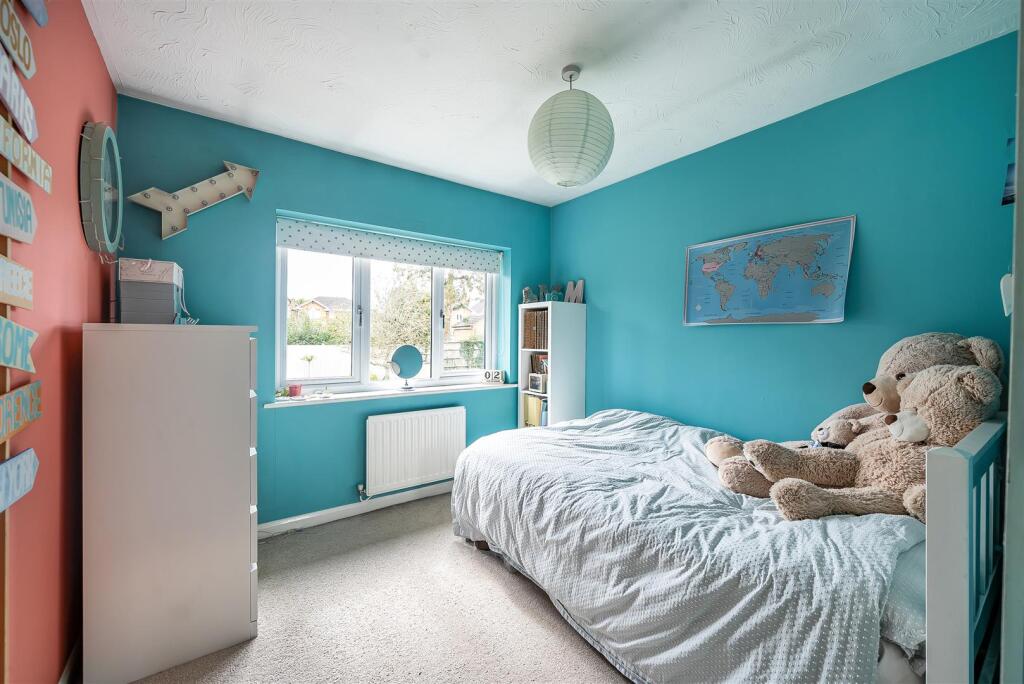 4 Acorn Way, Silverstone (23).jpg