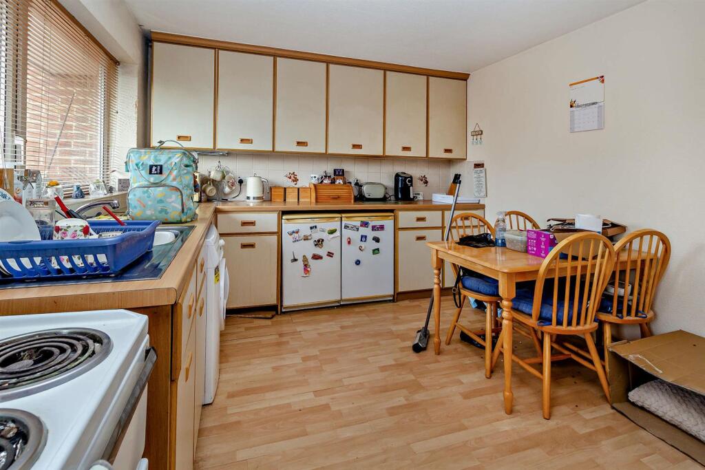 8666073-interior09-800.jpg