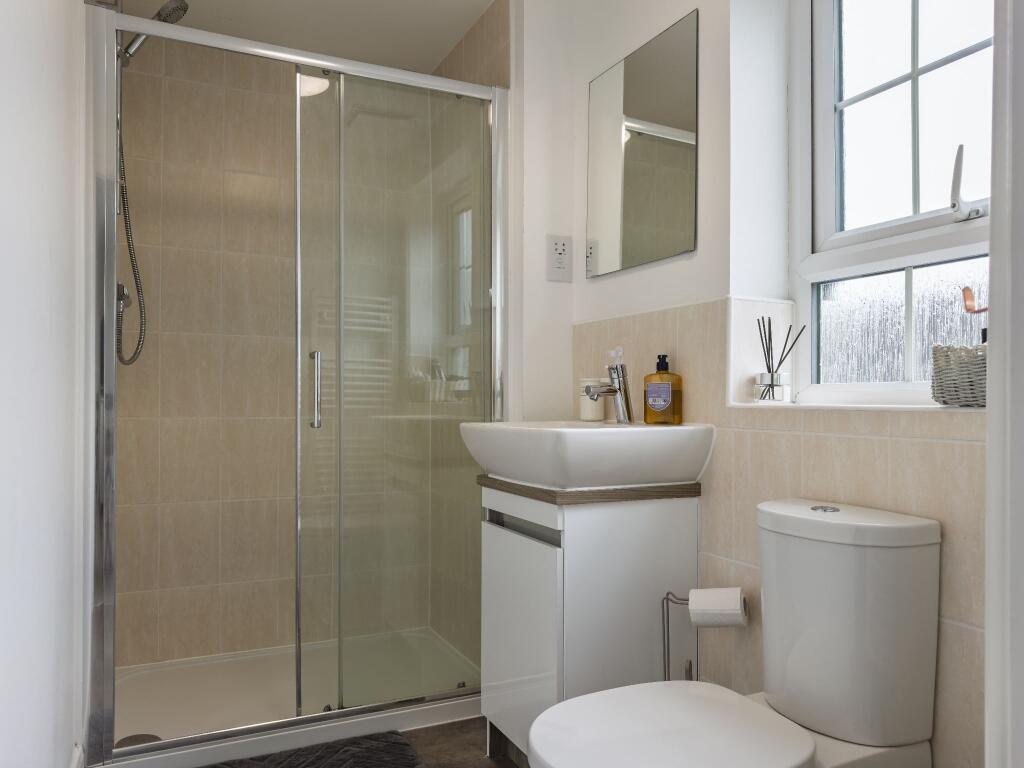 Ensuite shower room