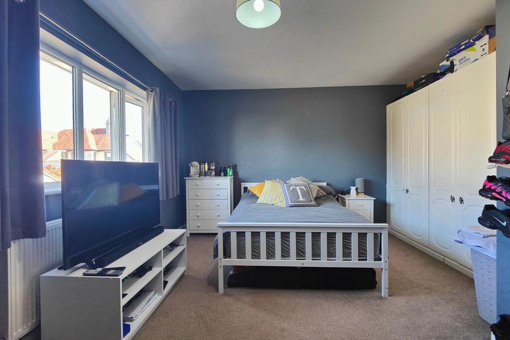4 Double Bedrooms