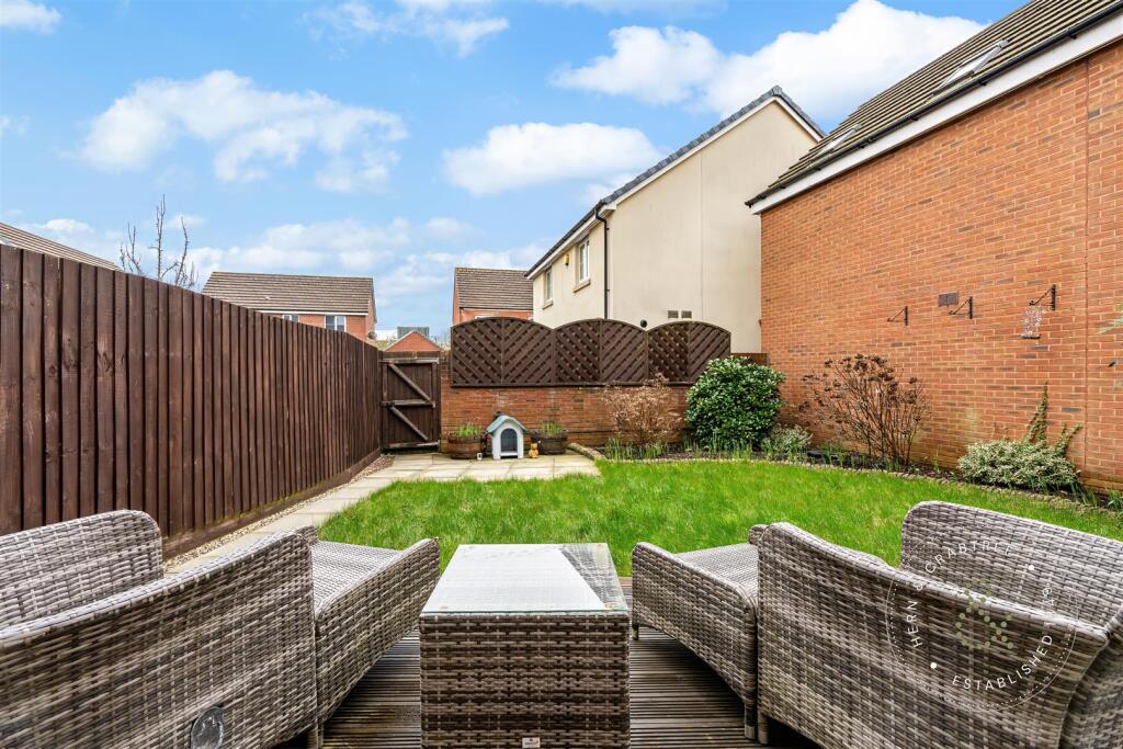 Ffordd Nowell, Hern Crabtree (10).jpeg