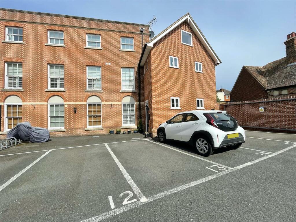 Parking (1).jpeg