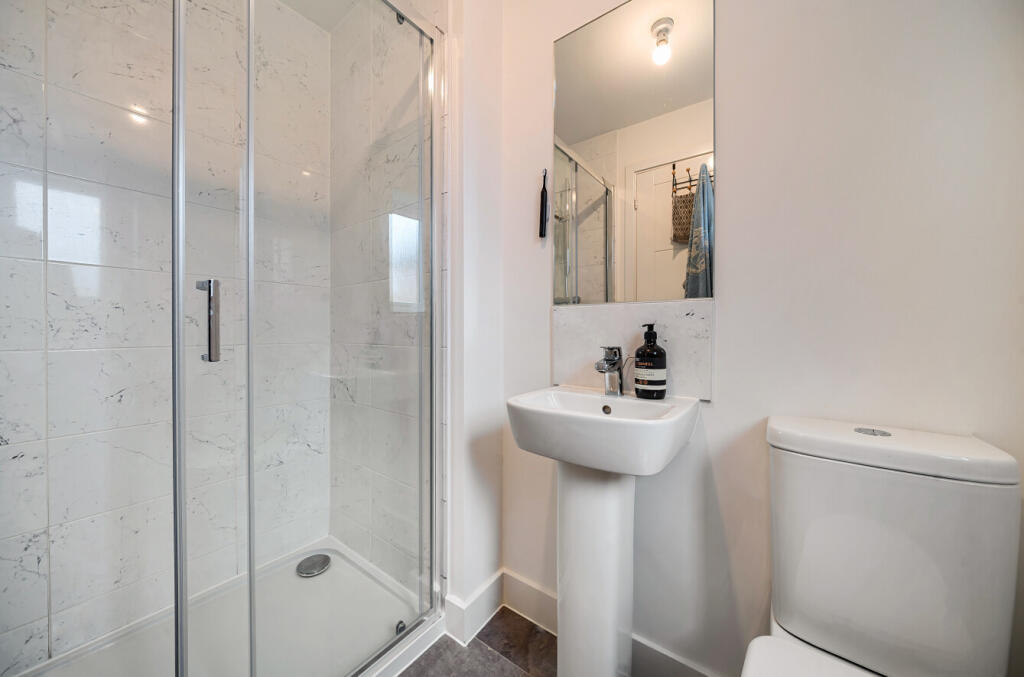 1372227-7-690217e...