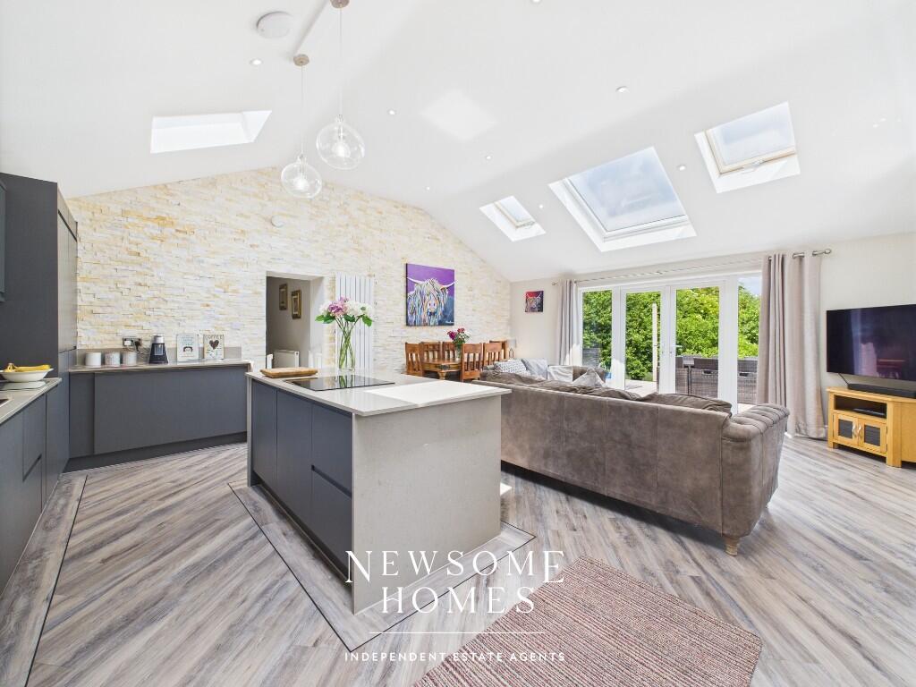 Kitchen/ Family Room