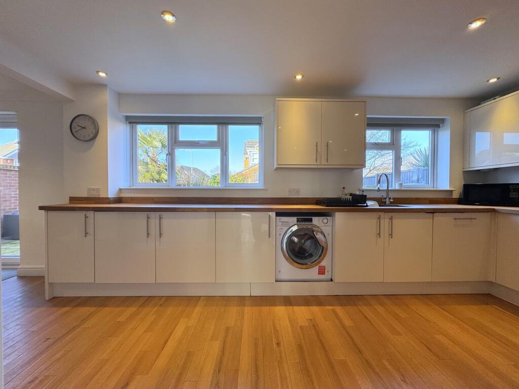 Fitted Kitchen