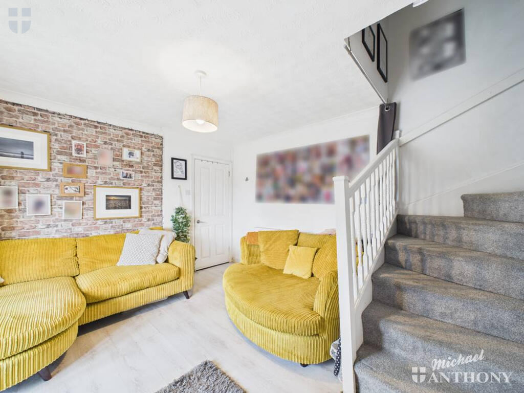 CAM03218G0-PR0747-STILL009-thumbnail-h750-70