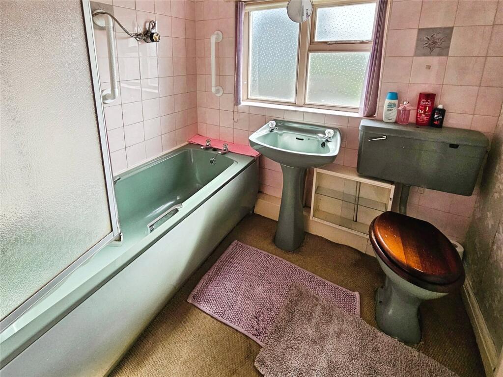 Bathroom/W.C