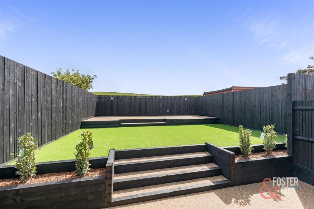 Ridge Close 1-22.JPG