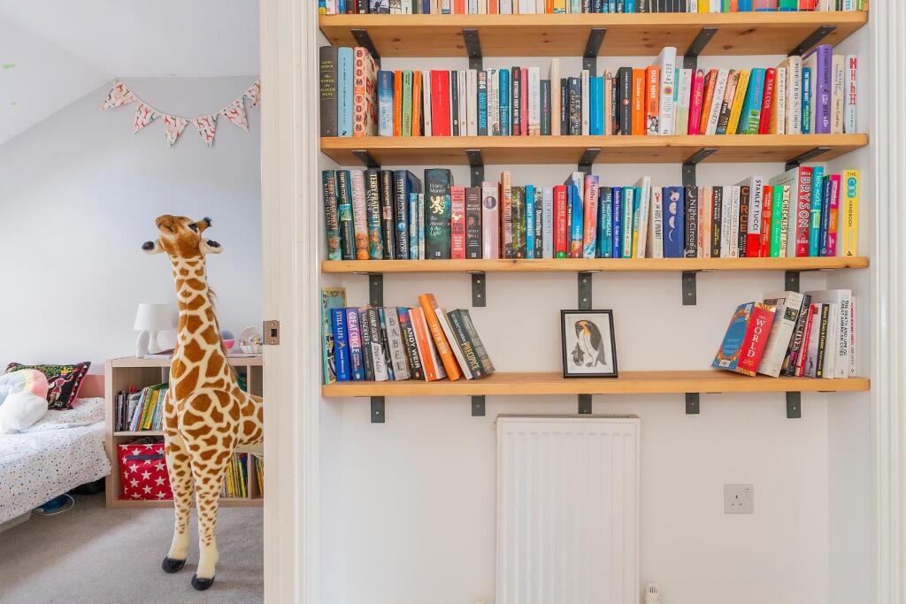 0S7FRBR - Landing A.jpg