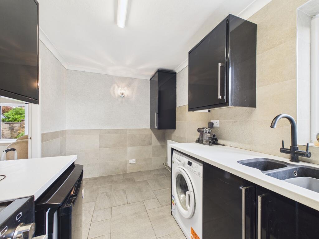 CAM02093G0-PR0061-STILL014