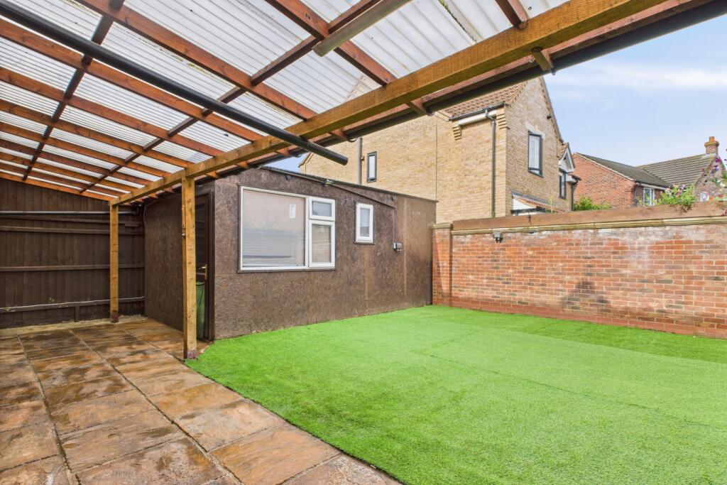 EweMove Spalding - Chamomile Way - Garden