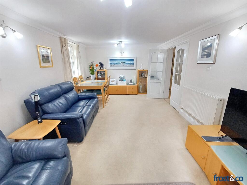 Living/Dining Room