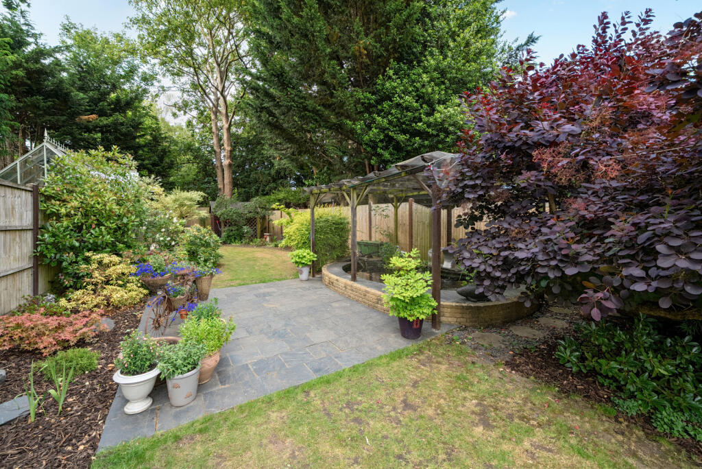 1304515-15-684321...