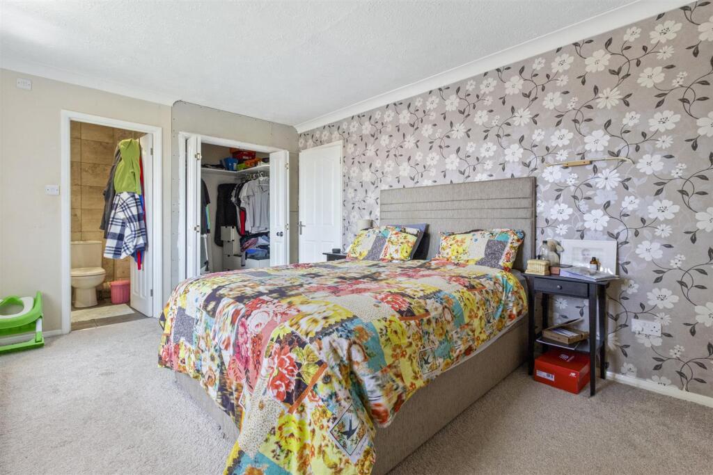 Whylands Crescent, 12_019.JPG