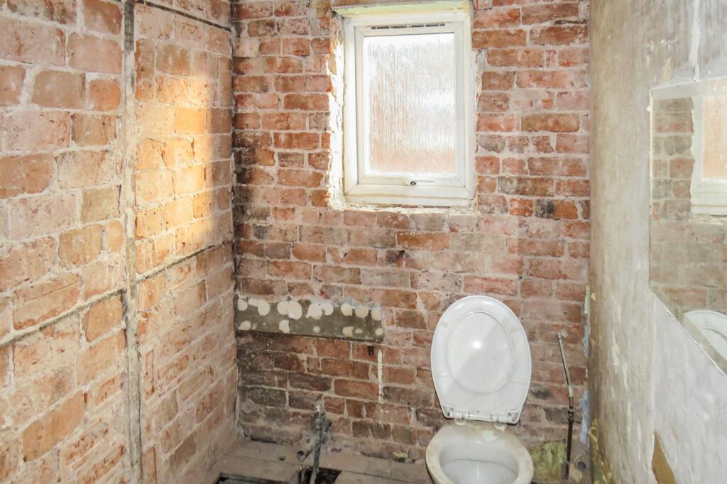 128 Plungington Road, Preston, Lancashire, PR1 7UE