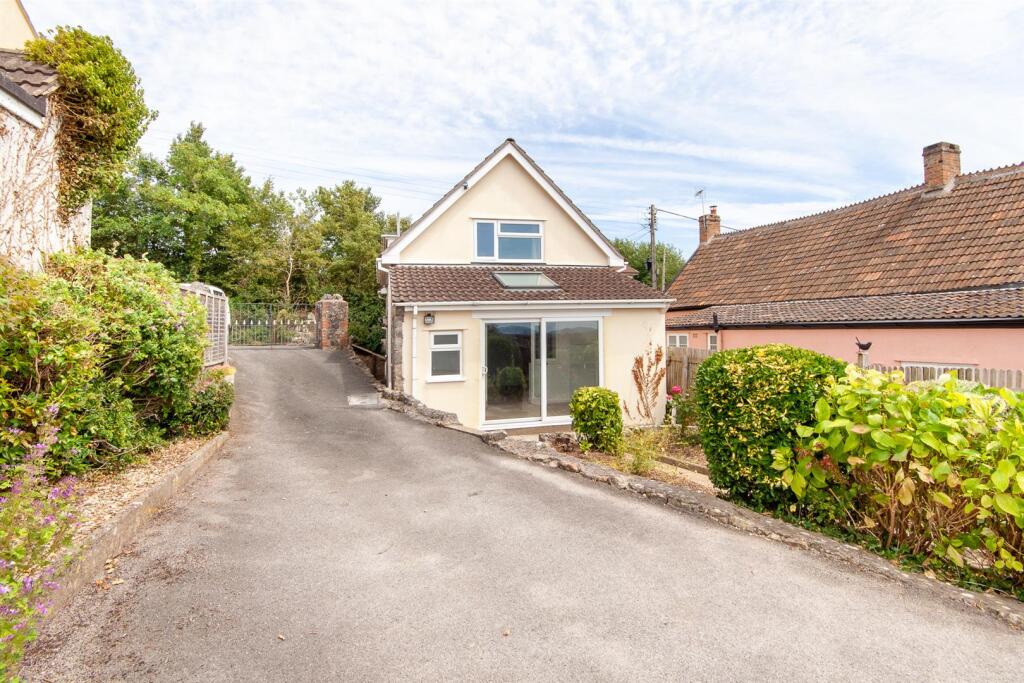 Garden/Driveway