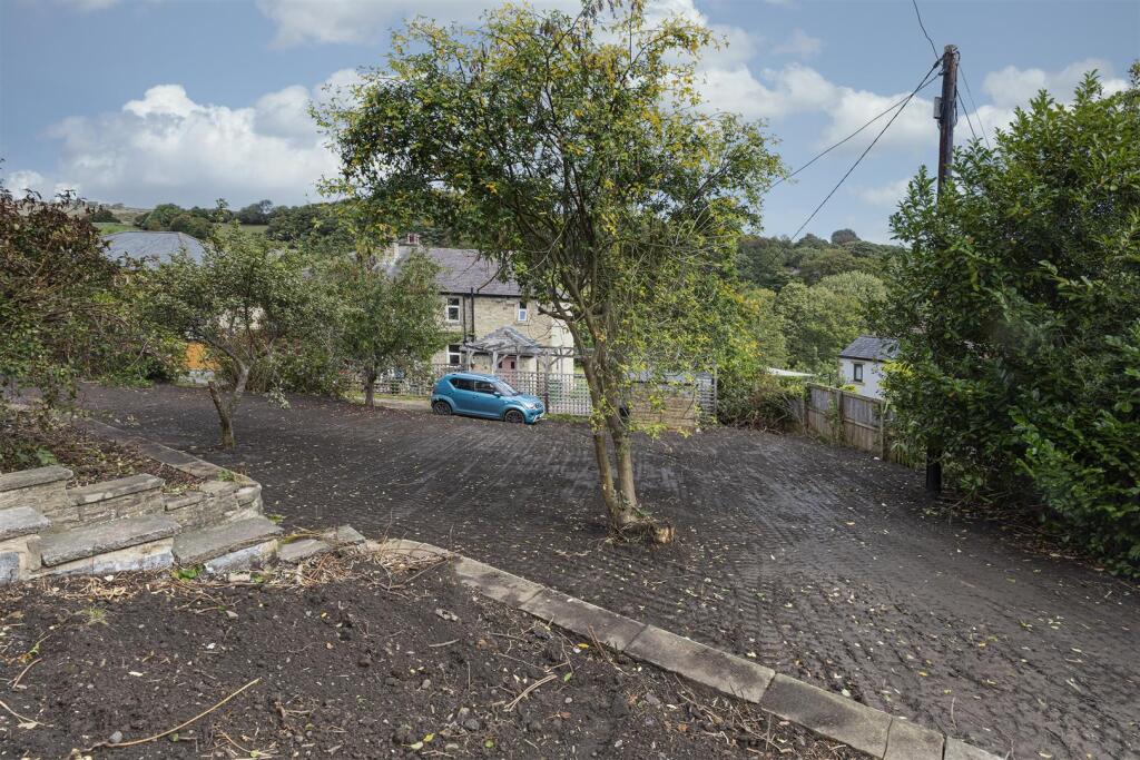 Bramleys Estate Agents - The Crescent - New Mill (