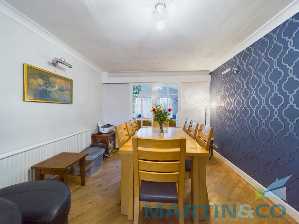 CAM01870G0-PR0148...