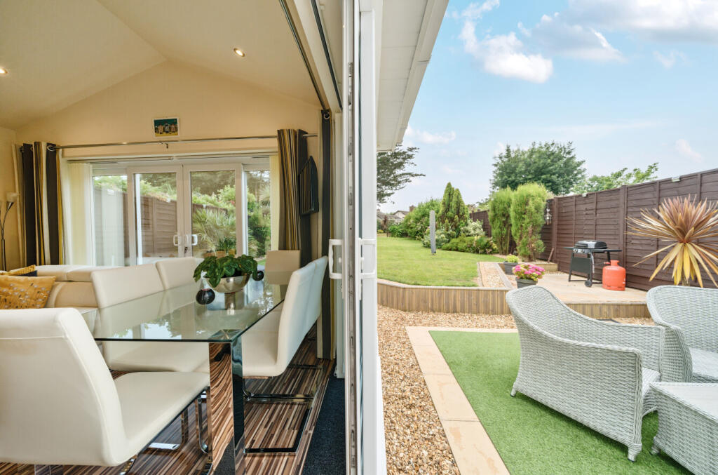 1313764-8-685aad5...