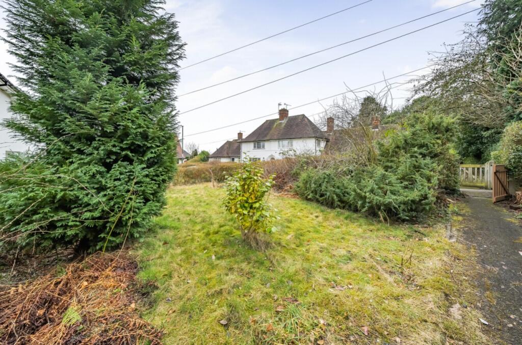1247744 (9)