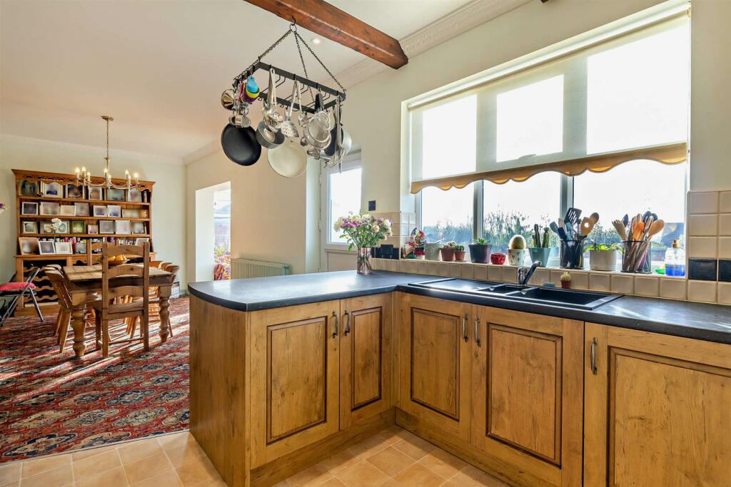 Family Dining Kitchen