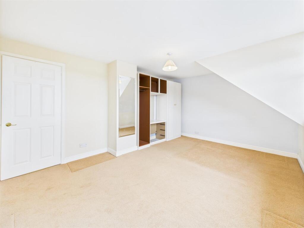 Bedroom: