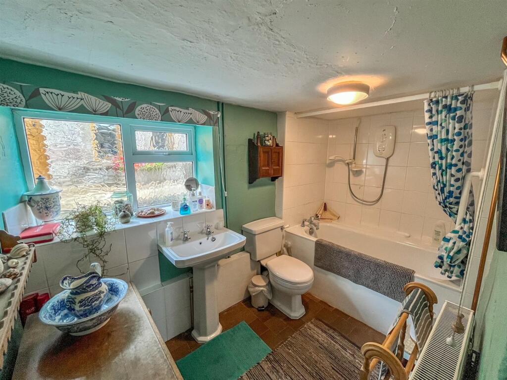 Ground Floor Bathroom
