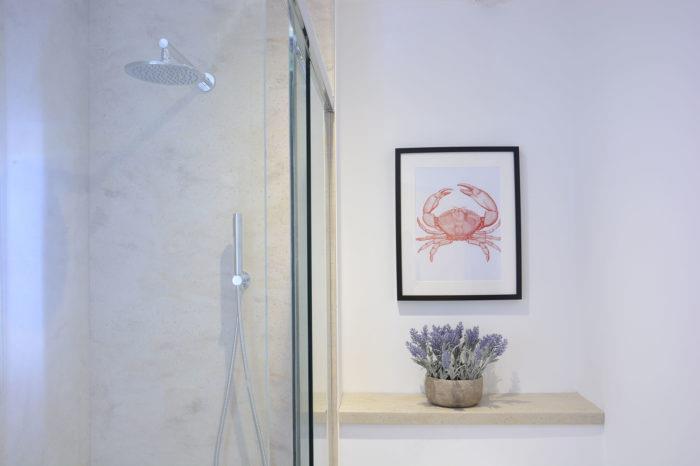 Shower-close-700x466.jpg