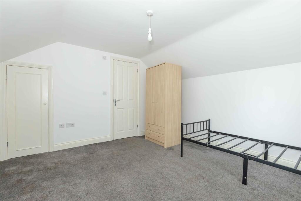 5 Western Place_2.JPG