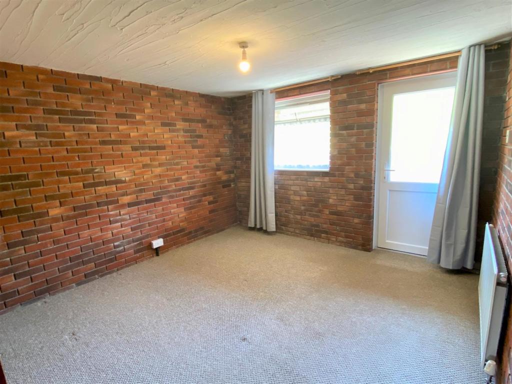 A3 Bay Apartments Bedroom