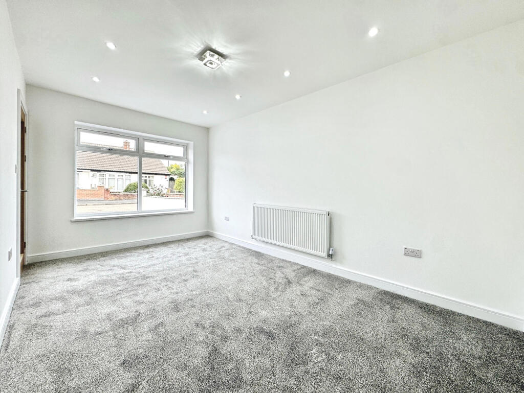 25 Keswick Close, Birstall